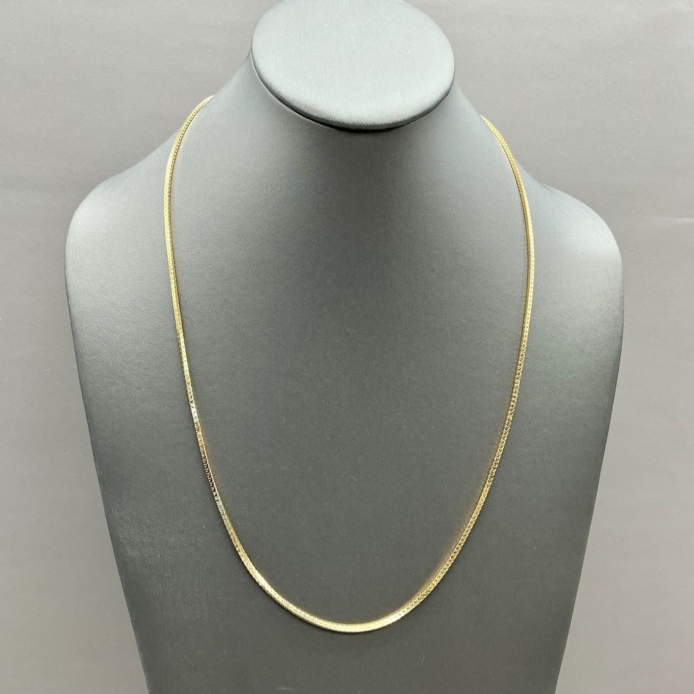 Celebrity N.Y. Necklace Women Gold Tone Vintage Flat Herringbone Chain Jewelry